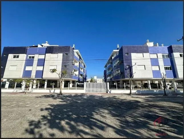 Cobertura Mobiliada com 4 Dormitórios, Sendo 03 Suites à Venda na Praia dos Inglesaes - Fl
