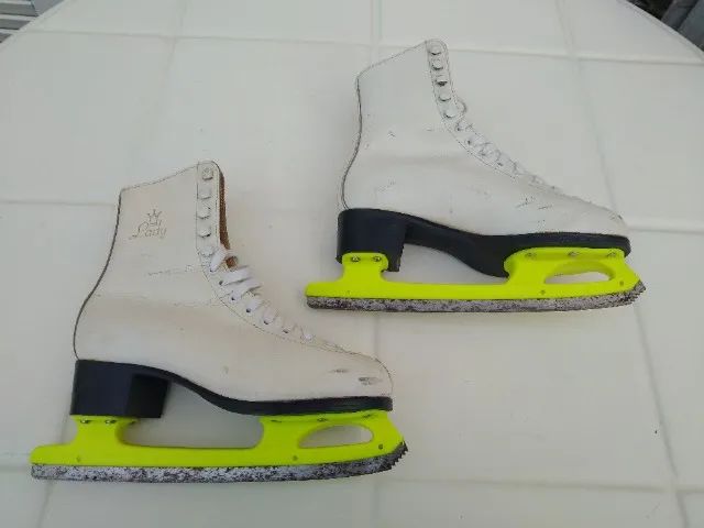 Patins De Gelo Bota Lady 23cm De Palmilha Base De Nylon Kovopol