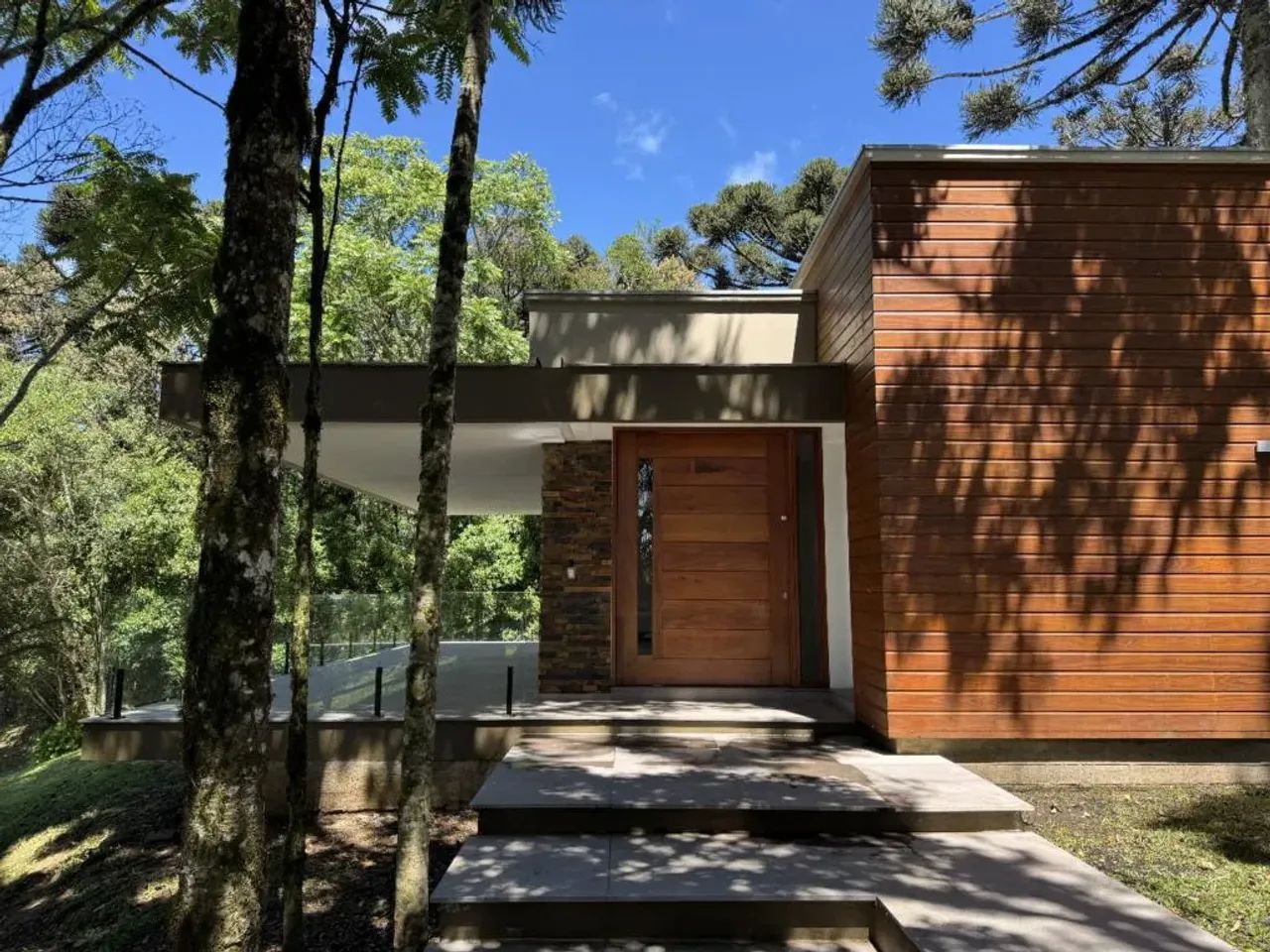 Casa 3 dormitórios em Condomínio - Bairro Quinta da Serra - Foto 2