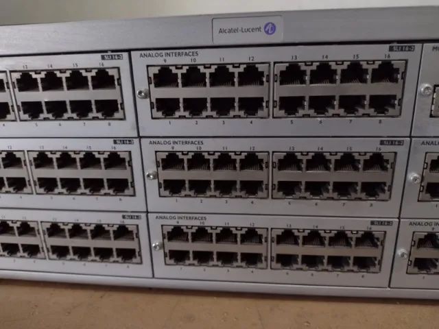 Alcatel-Lucent OmniPCX Office Large64308142450562122
