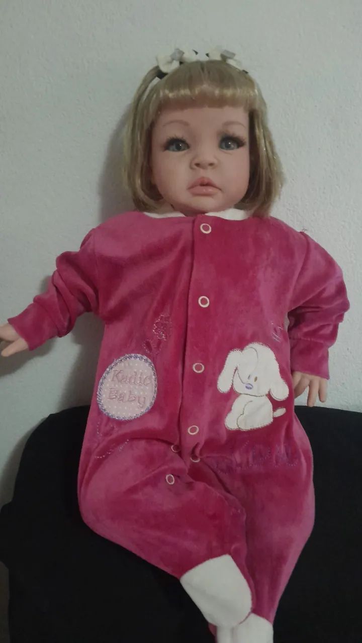 Linda bebê tipo reborn 