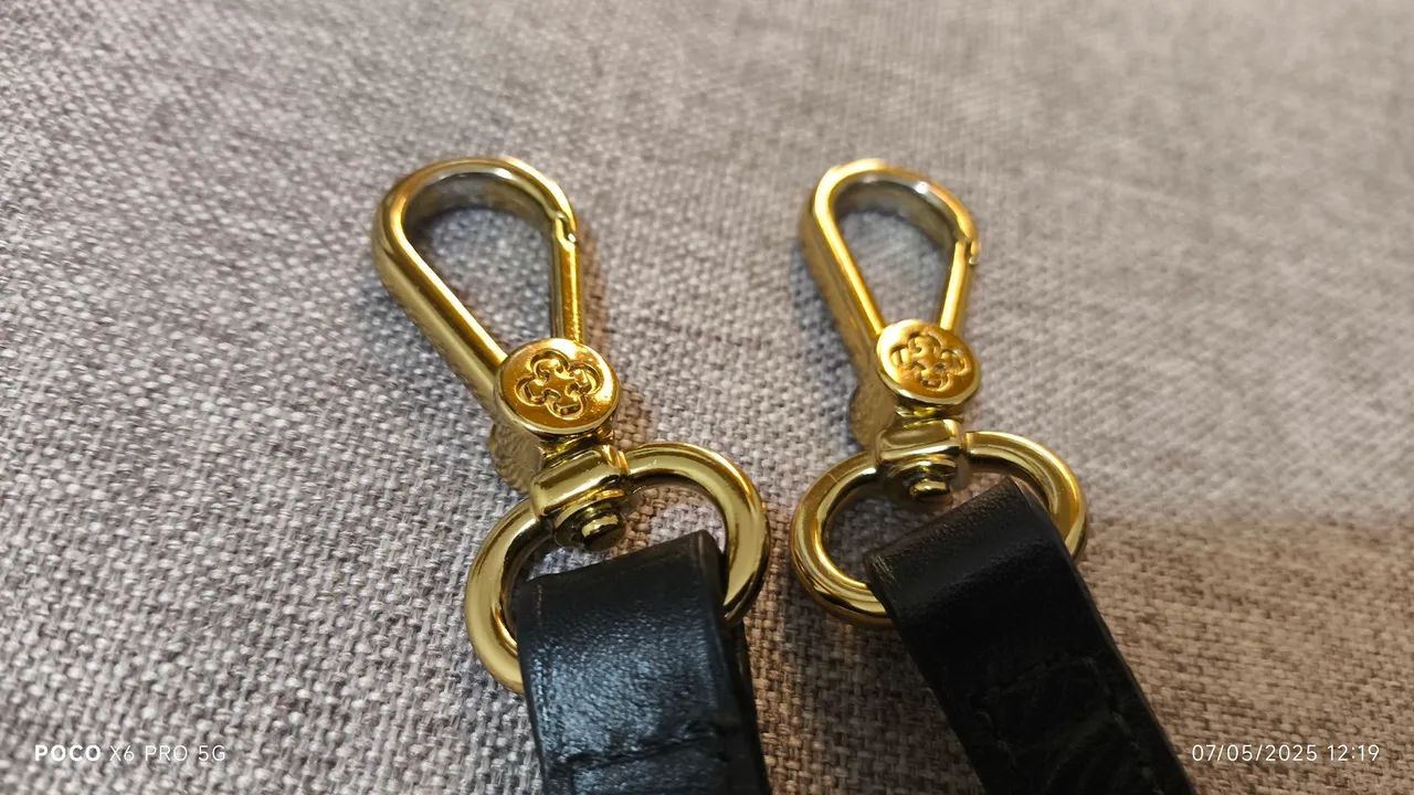 Bolsa de Ombro/Mão Preta em Couro Croco - Foto 4