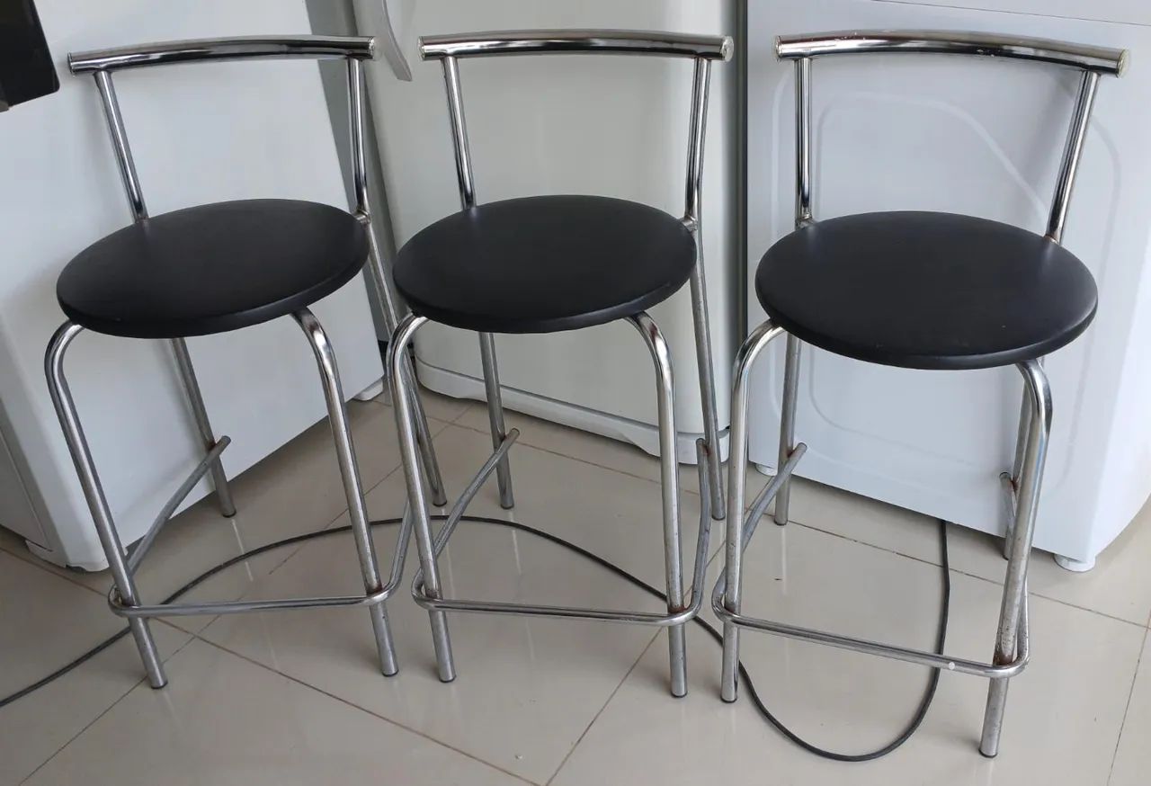 3 stools for BRL 450.00. I deliver * 