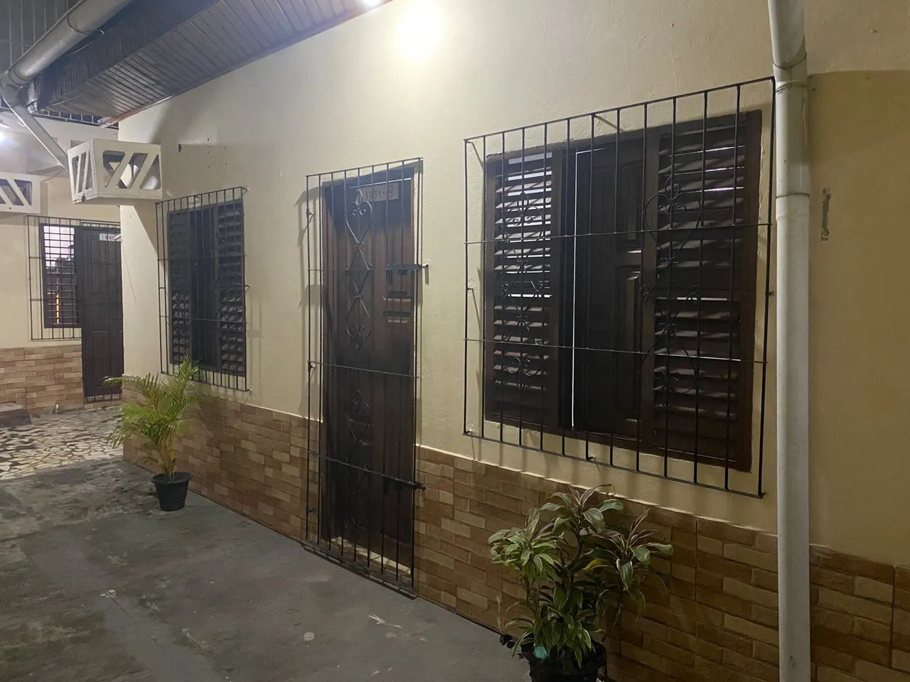Alugo apartamento no centro