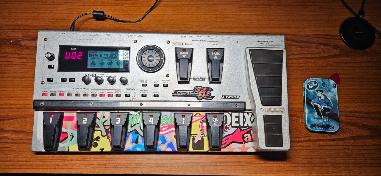Pedaleira Boss GT-10 com case