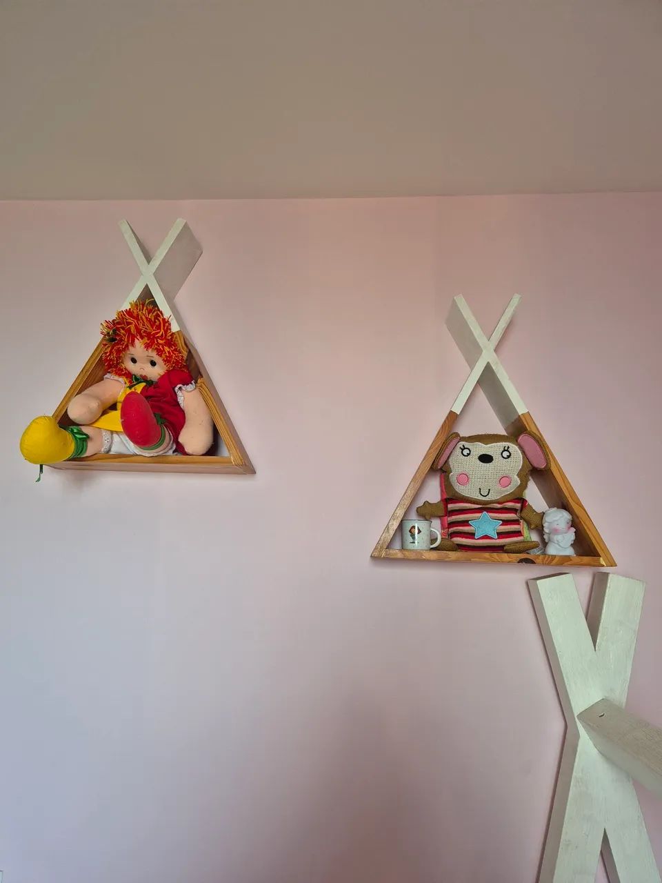 Cama montessoriana + colchão + prateleiras - Foto 4