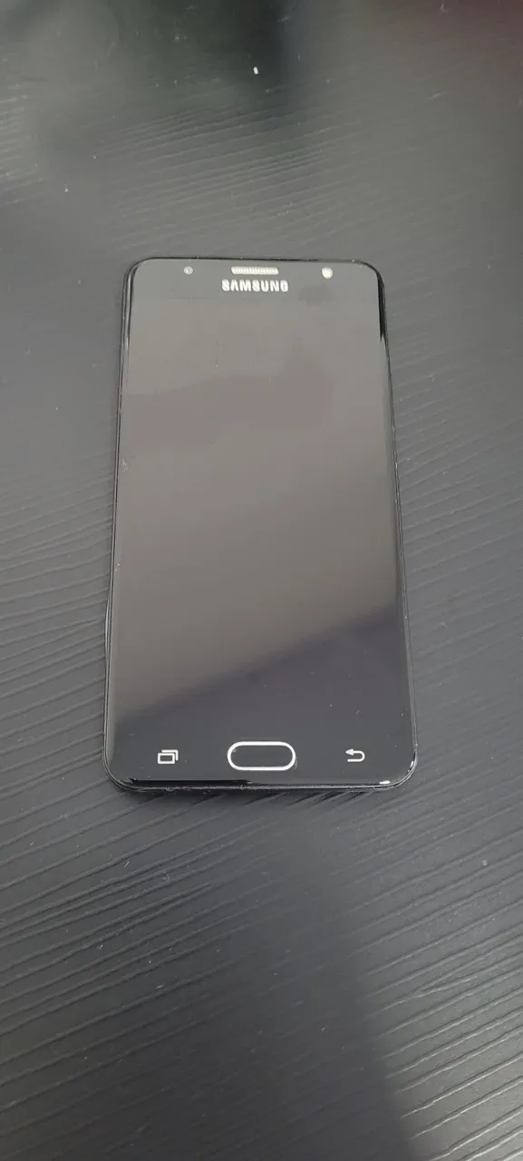 Samsung J7
