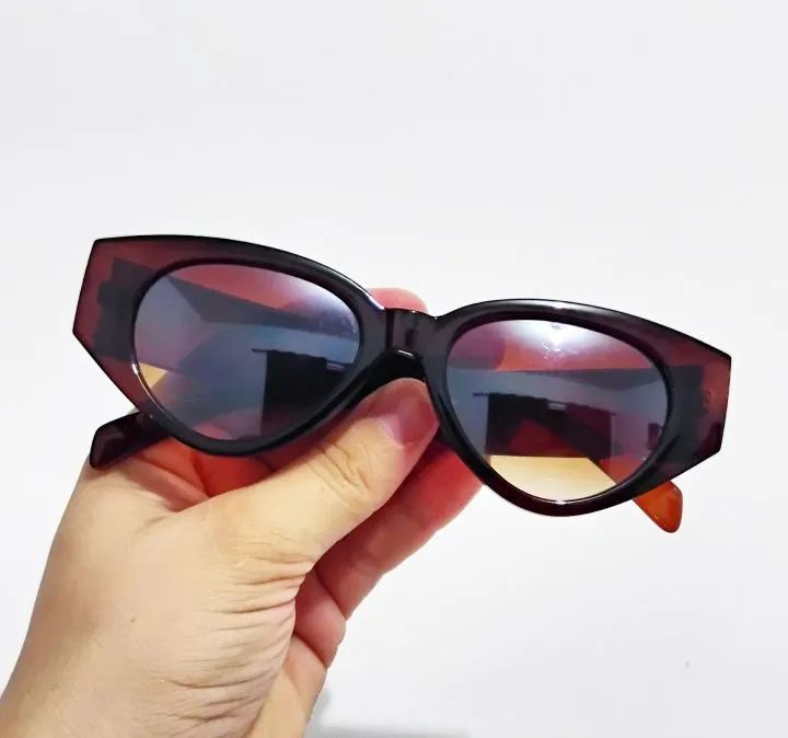 Óculos de Sol Feminino Gatinho lente degradê marron 