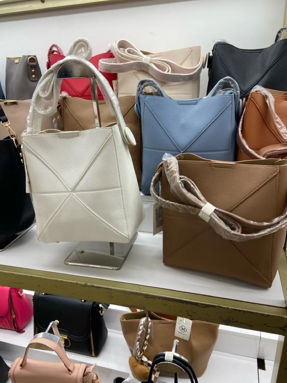 Bolsa de Ombro em Couro Croco - Foto 2