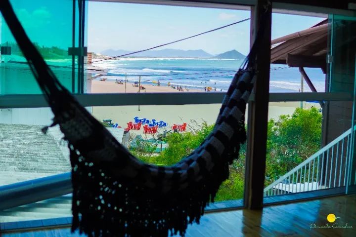 Aluguel de Apartamento mobiliado pé na areia!