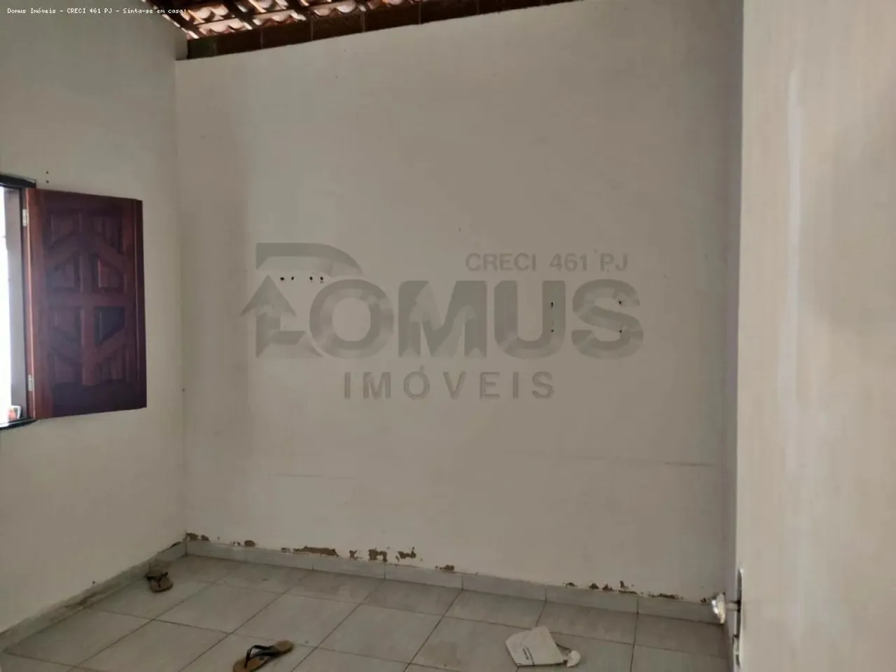 Casa à Venda com 2 Quartos e 3 Salas no Conjunto João Alves