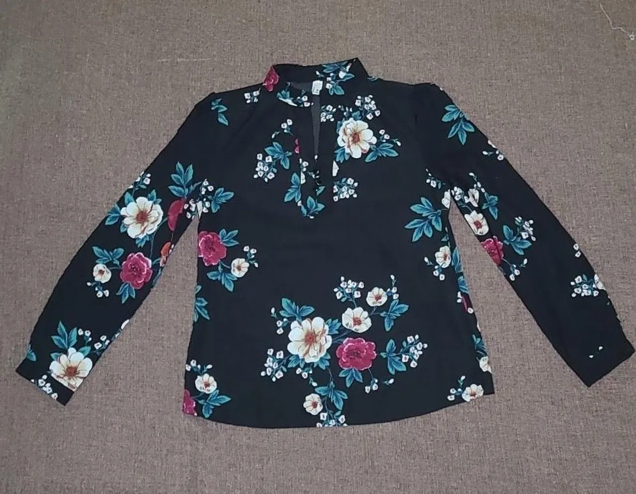 Blusa Feminina Floral Manga Longa