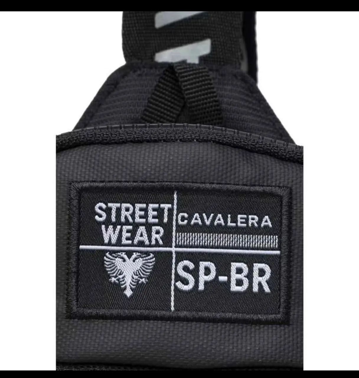 Bolsa de Ombro Cavalera Preta - Foto 4