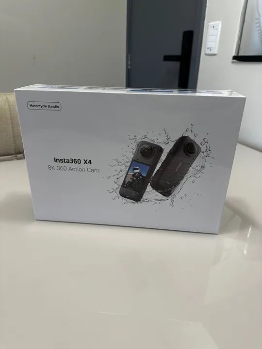 Insta360 X4 - Câmera de Ação 8K 360° (Motocycle bundle)