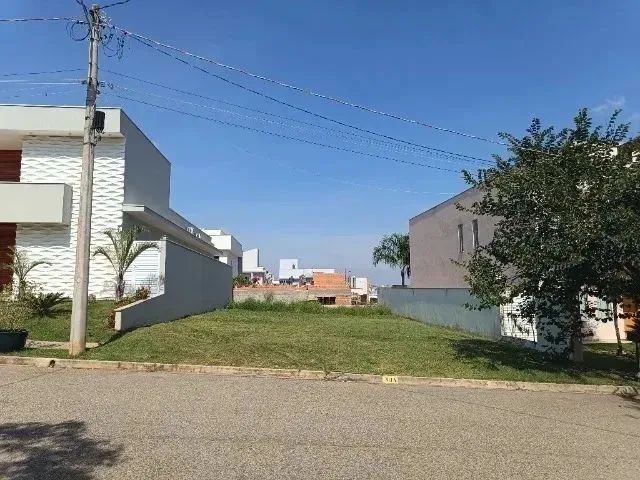 Lindo Lote de 300M² no Cond. Jardim Residencial Colinas do Sol em Região privilegiada - Foto 3