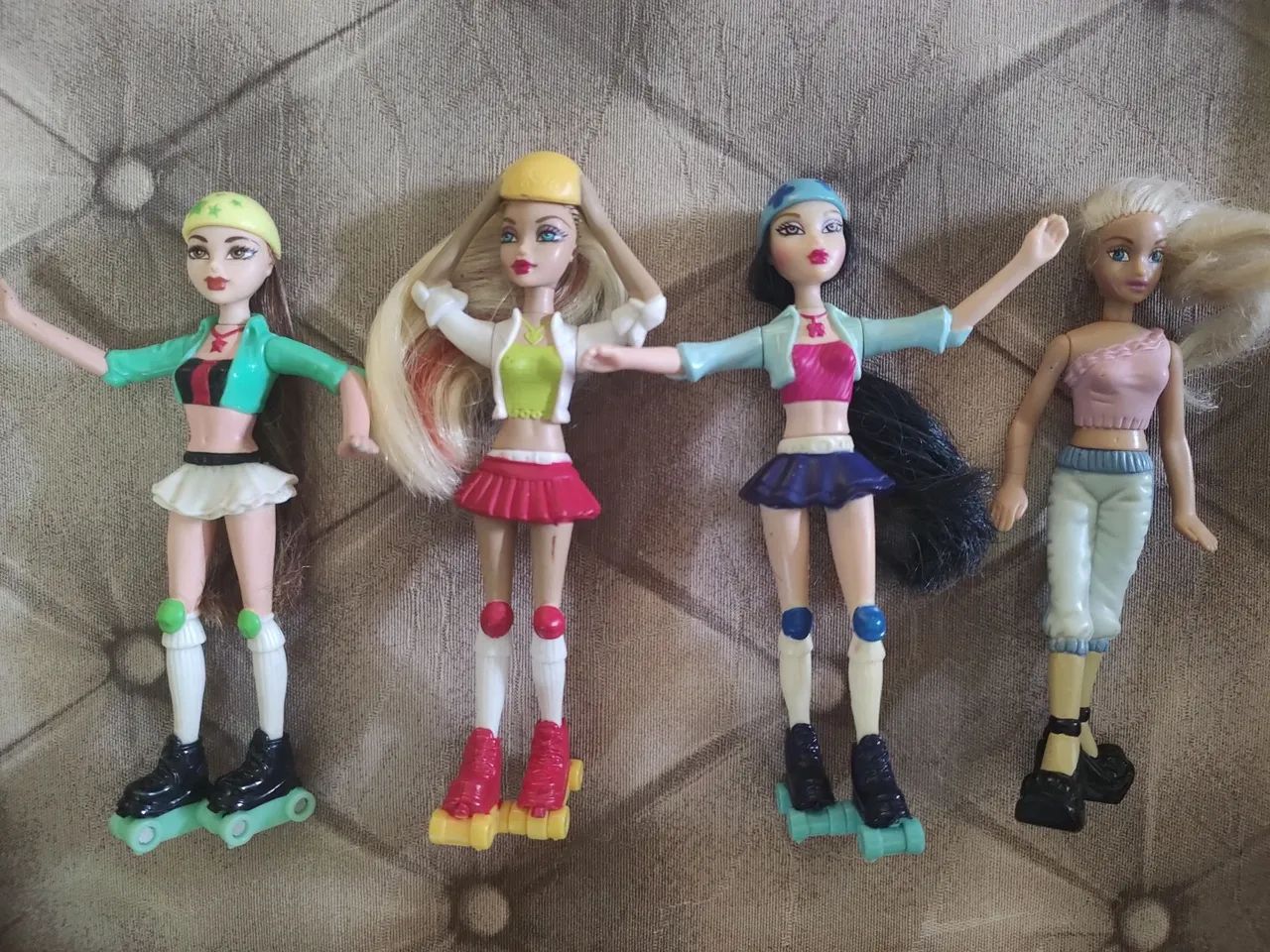 Lote 4 Bonecas Barbie Myscene McDonald's 