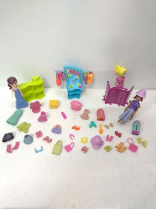 Polly Pocket kit com 3 bonecas e muitos acessórios para brincar
