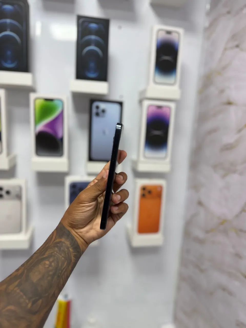 IPHONE 15 PRO MAX 256GB ? R$ 4.399 - Celulares e Smartphones