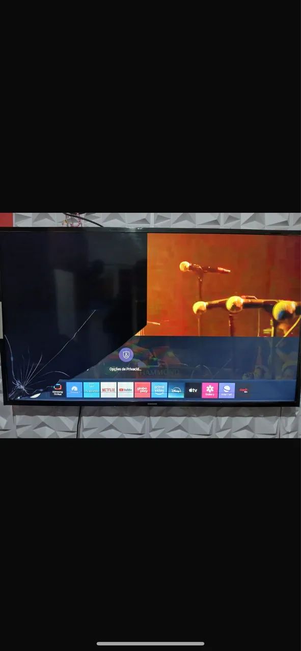 Vende-se televisão