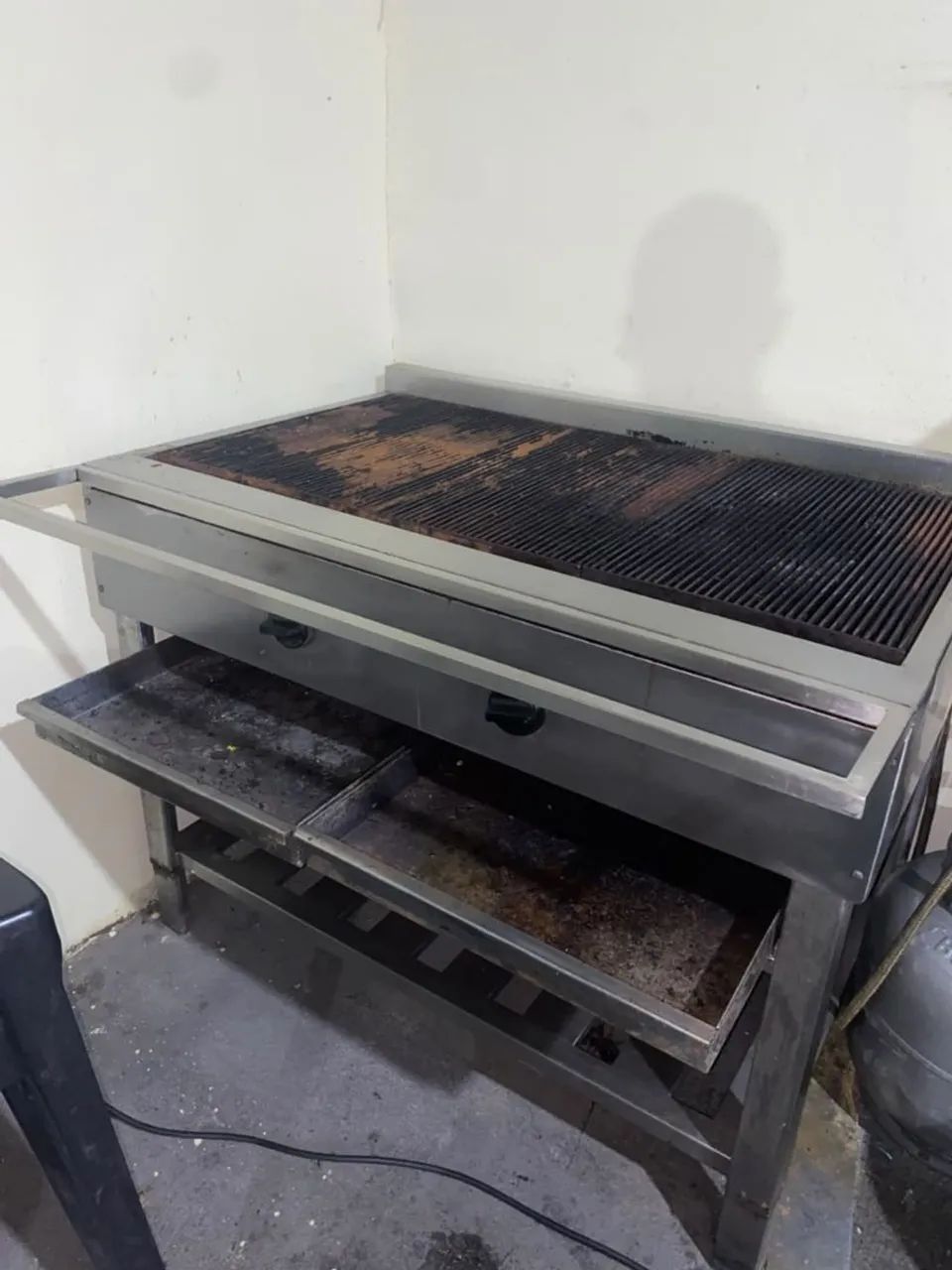 Churrasqueira char broiler