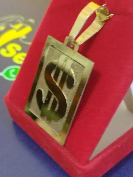 Pingente Cifrão Ouro 18 Kilates Peso 8 Gramas 33 mm Maciço - Foto 5