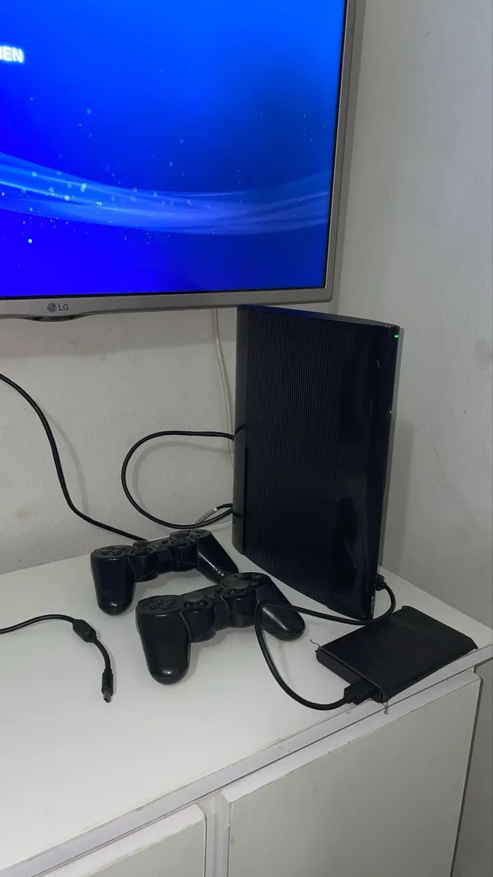 Vendo PS3 SUPER SLIM COMPLETO