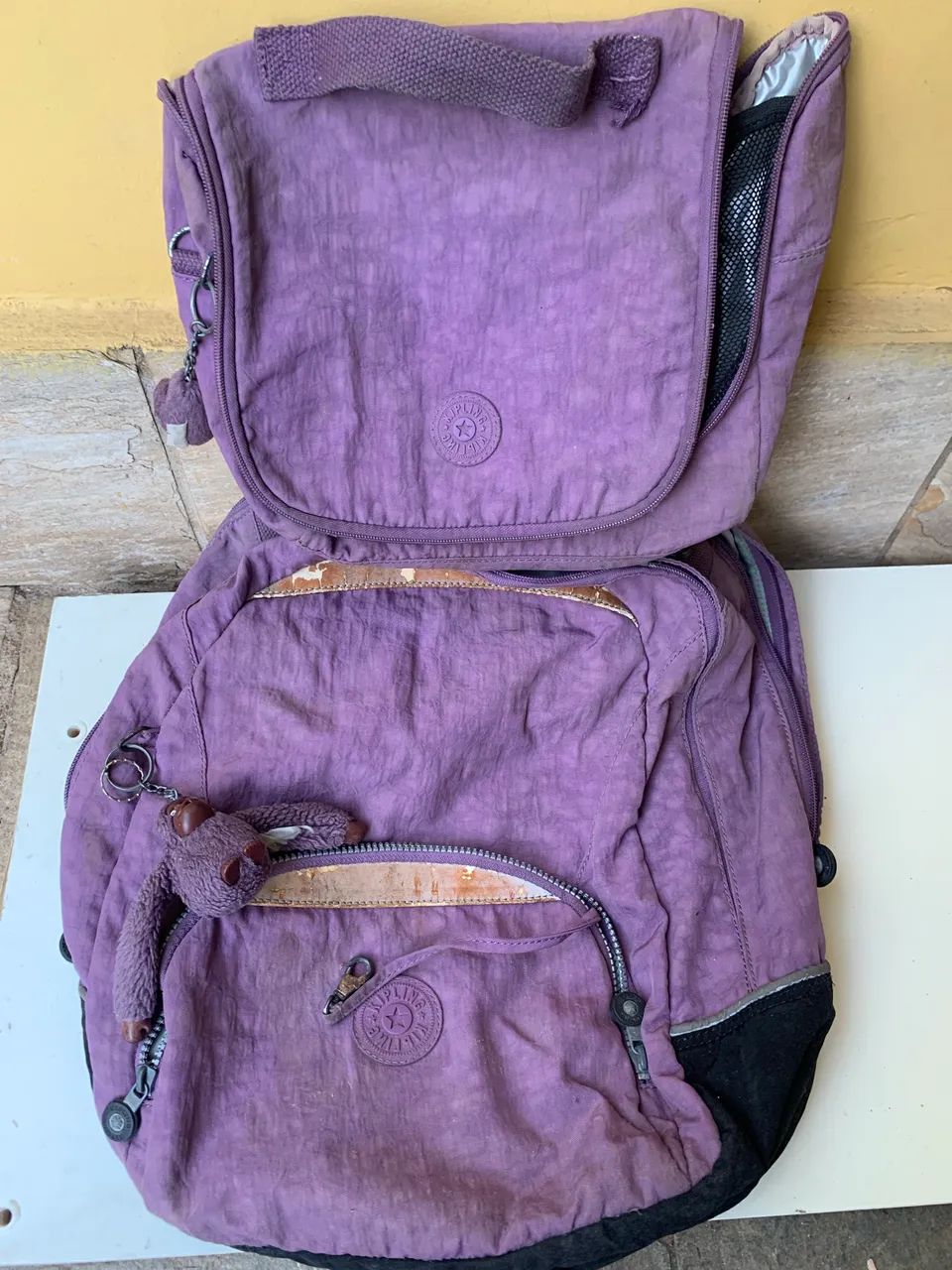 Mochila Kipling Escolar e passeio e Bolsa Lancheira Kipling