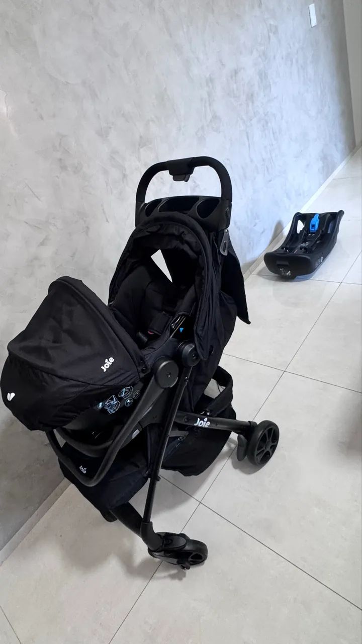 Carrinho de bebê com bebê conforto - usado uma única vez  - Foto 5