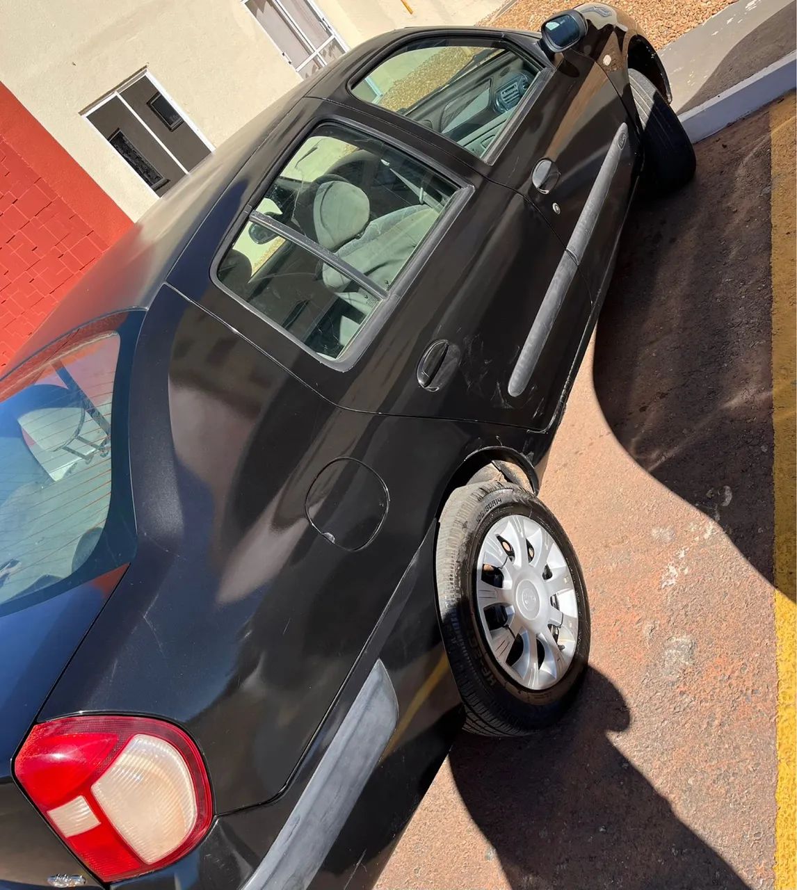 Renault Clio Sed. Privilège Hi-flex 1.6 16V 4P 2006 - Foto 3