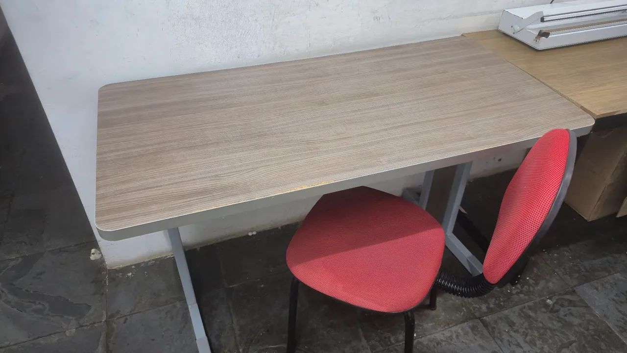 Office/Gaming Desk and Chair