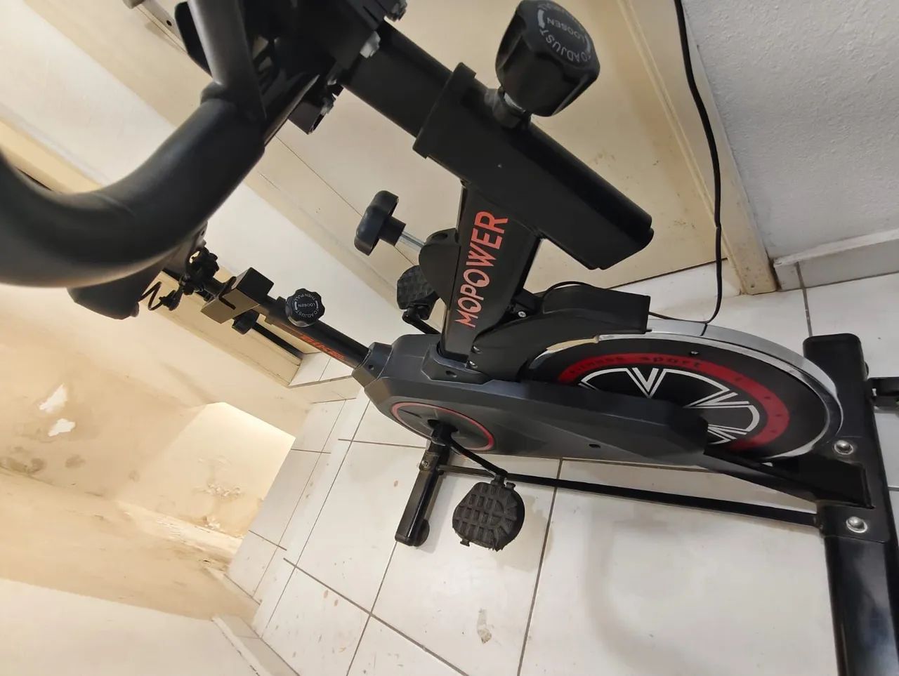 Bicicleta Ergométrica para Academia  - Foto 4