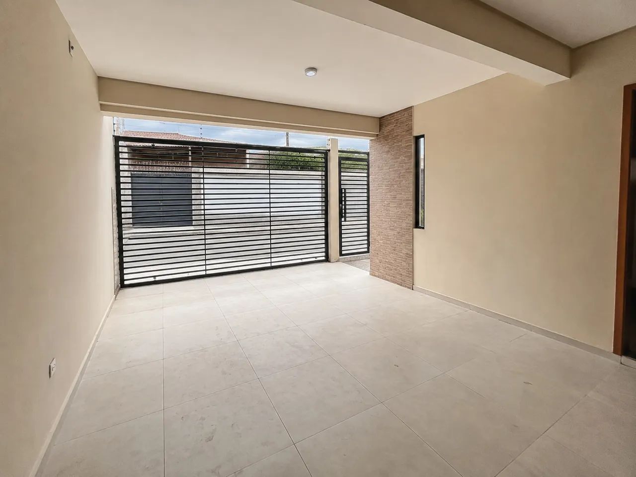 Casa pra venda no EUSÉBIO, com 3 quartos e 3 banheiros. - Foto 2