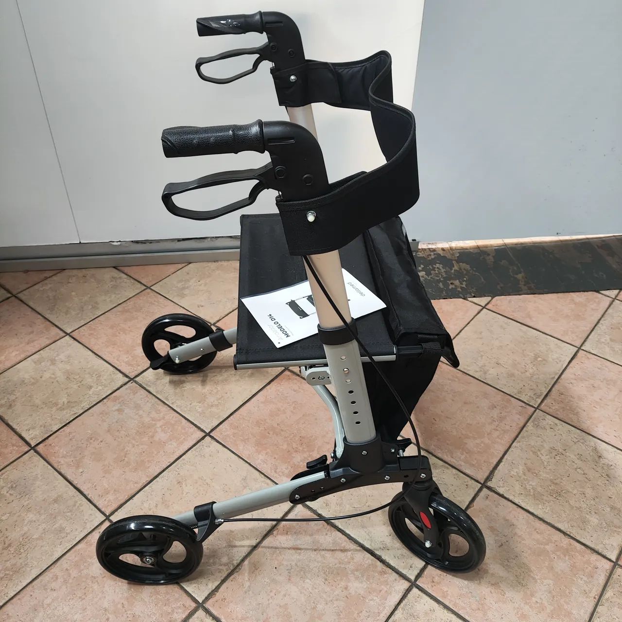 Andador Dellamed  - Foto 3