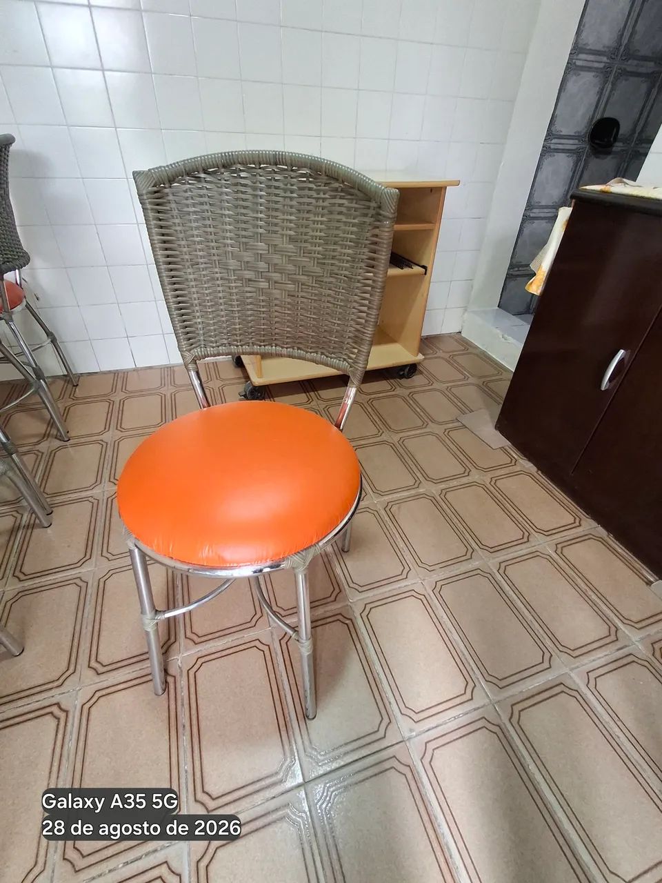 5 cadeiras de inox  - Foto 3