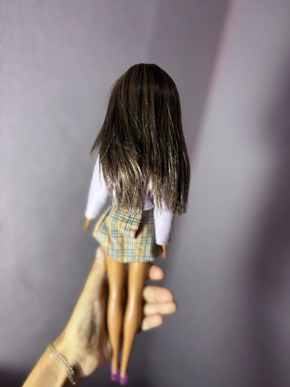 Boneca Barbie básica morena. - Foto 4