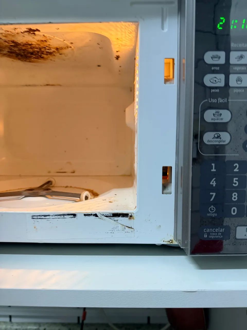 Microondas cônsul 20 litros espelhado - Foto 4