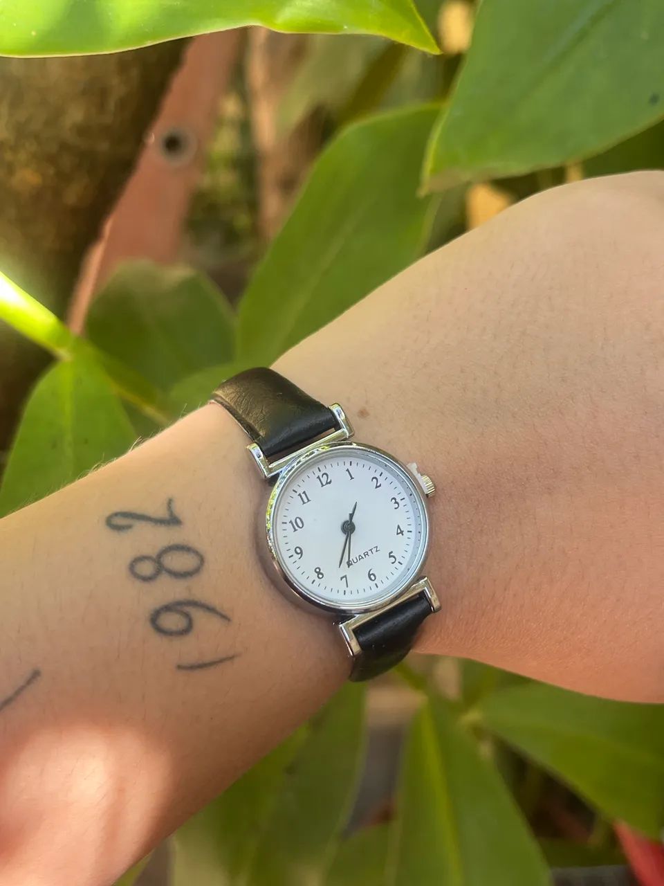 Relógio Feminino Clássico Minimalista - Analógico com Pulseira Elegante - Foto 3