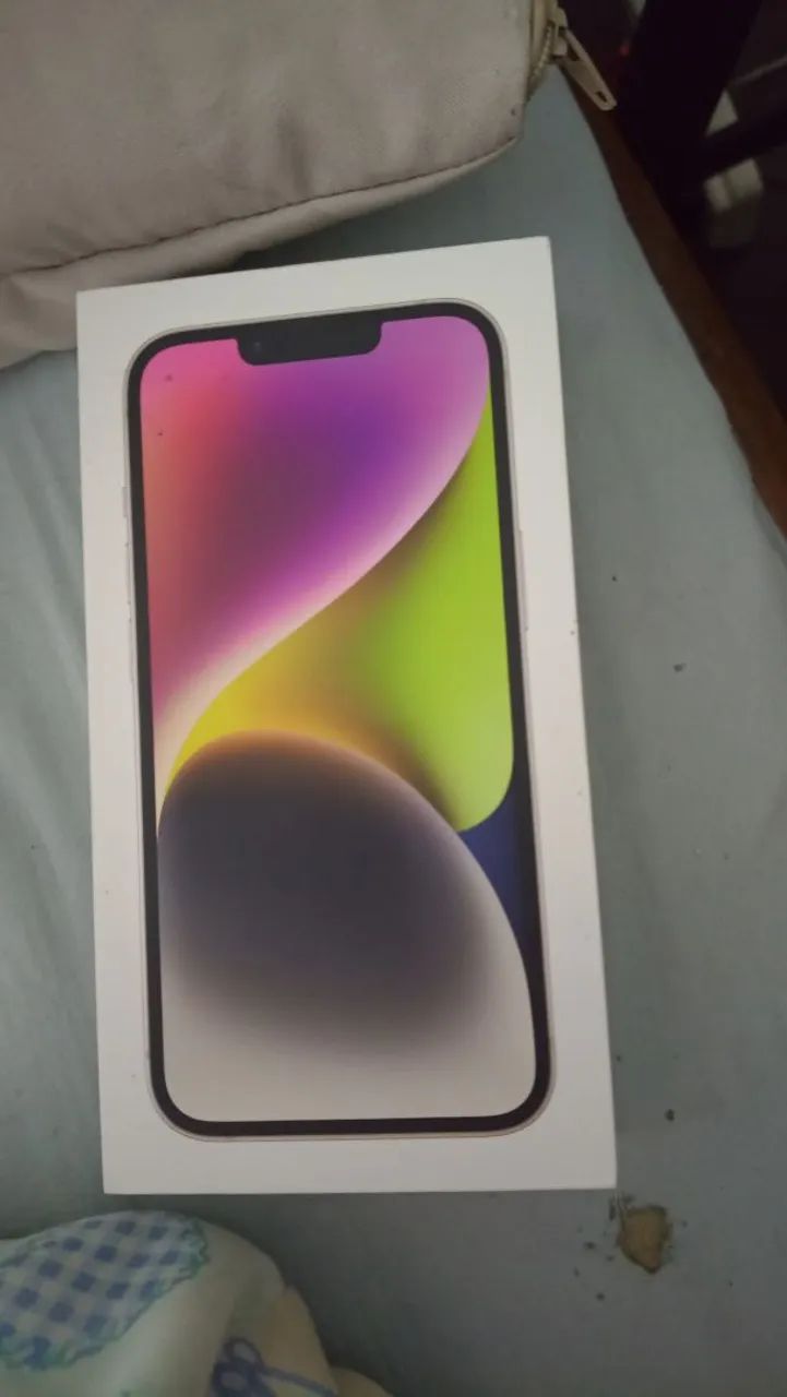iPhone 14 128 GB em excelente estado de conservação 