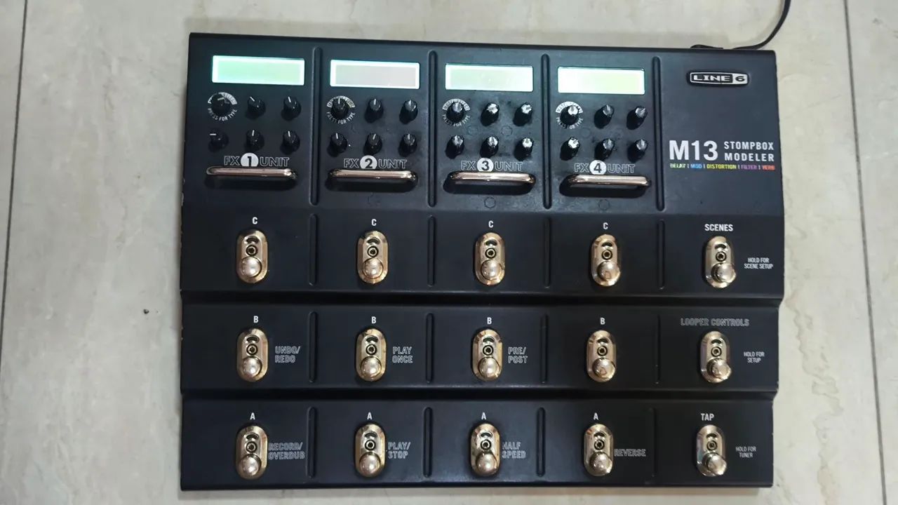 Pedaleira Line 6 M13 Stompbox - Instrumentos musicais - Campo