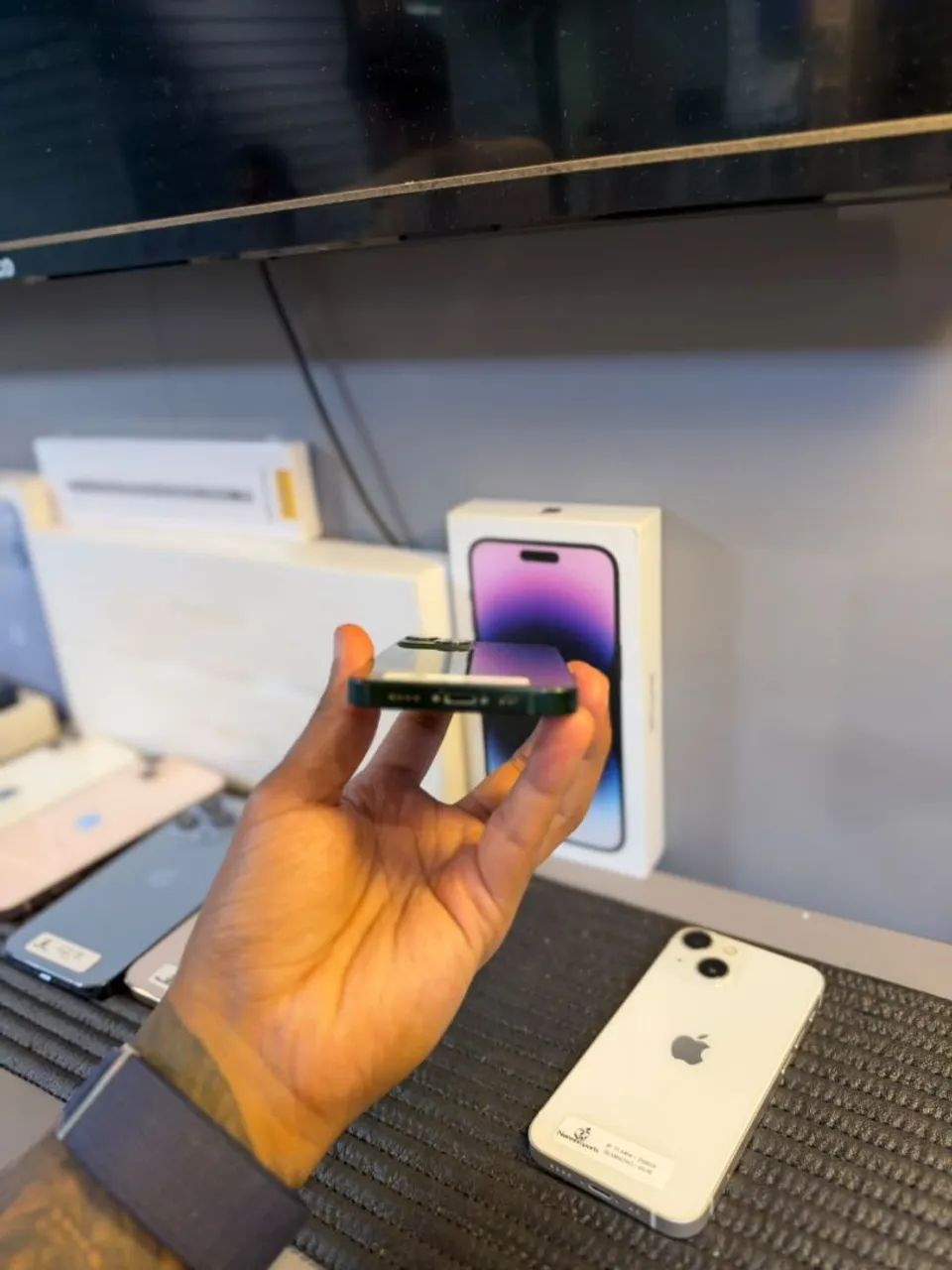 IPHONE 13 MINI 128GB<br>R$ 1.599 - Foto 2