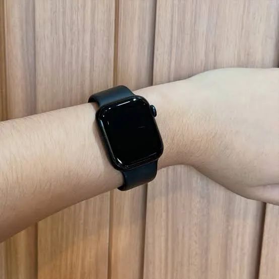 Apple Watch Série 7 45MM 