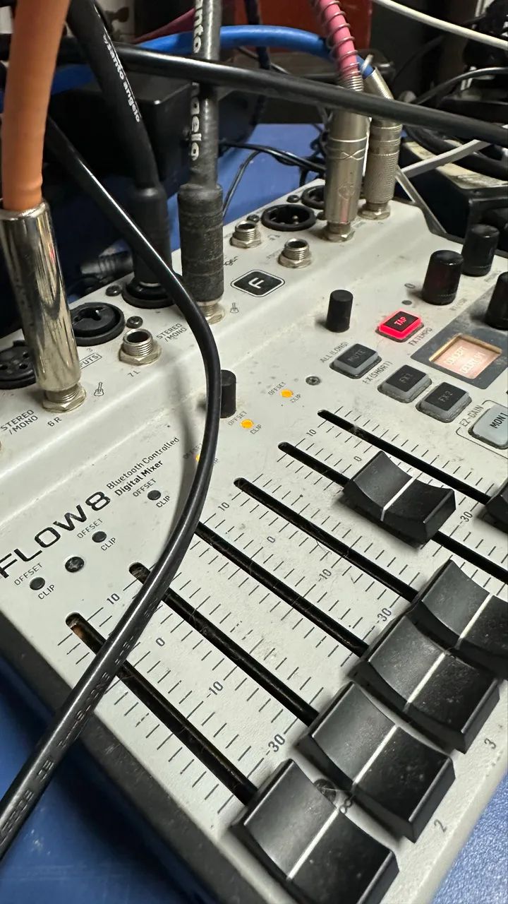 FLOW 8 BEHRINGER - Foto 4
