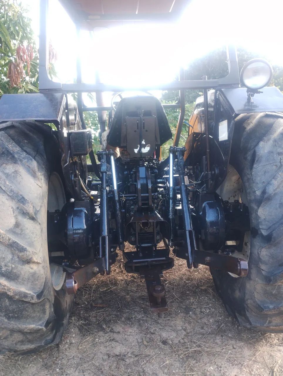 Trator Valtra  - Foto 3