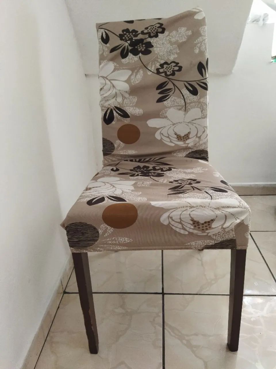 Mesa com 4 cadeiras  - Foto 4