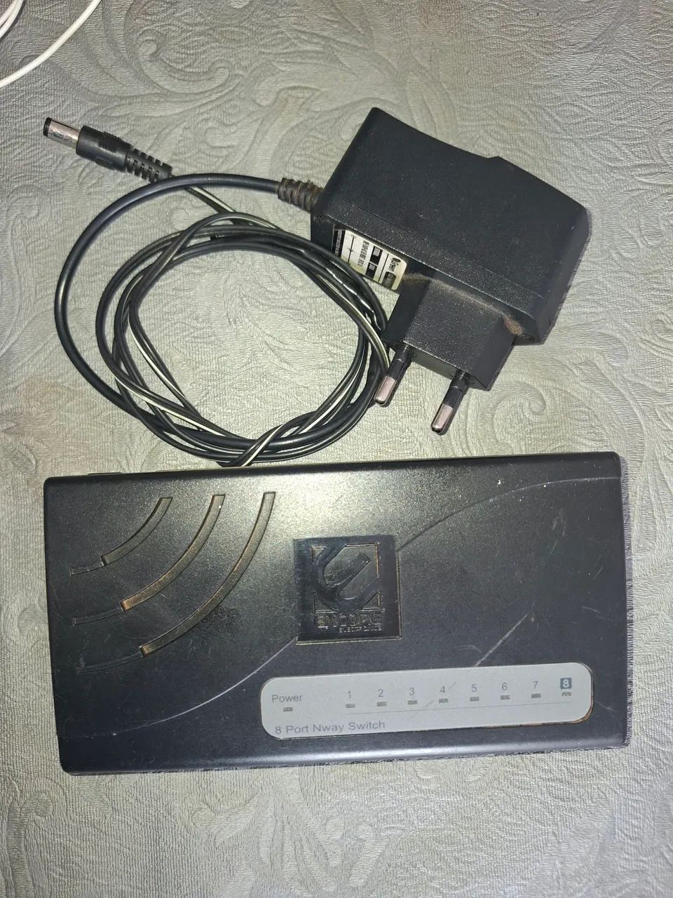 Switch Encore ENH908-NWY