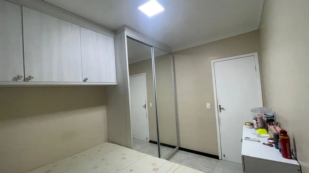 APARTAMENTO 2 QUARTOS REFORMADO COM MÓVEIS PLANEJADOS DE ALTO PADRÃO - Foto 2