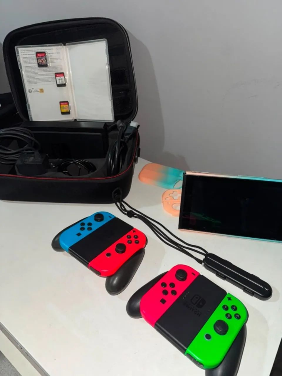 Nintendo Switch V2 com Acessorios
