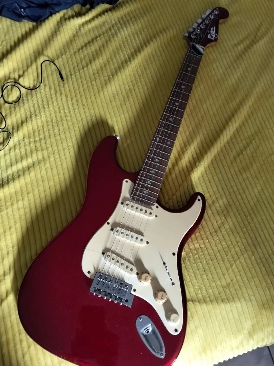 Guitarra Eangle - Foto 2