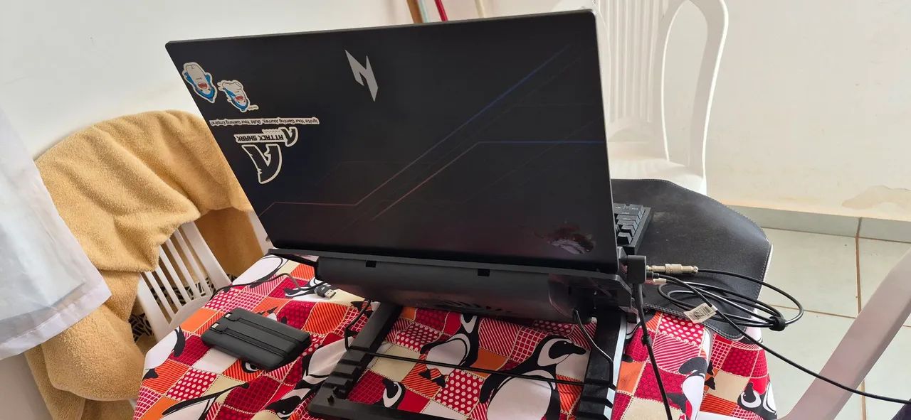 Acer Nitro v15 - Foto 3