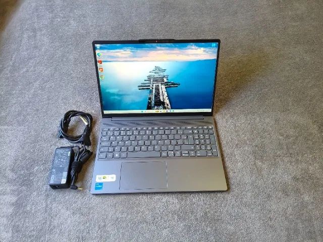 Notebook Lenovo i5 13° Geração + 8 GB  de RAM + SSD 512 GB
